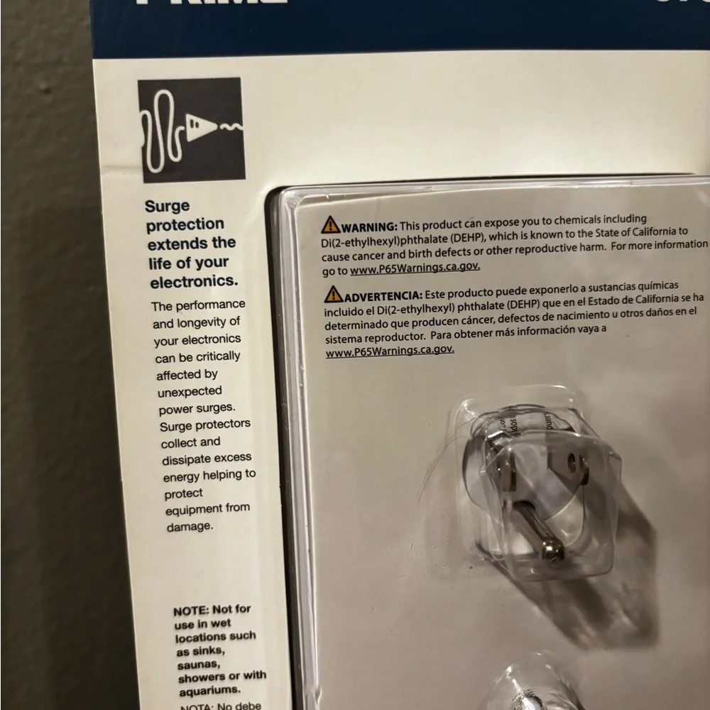 ON HOLD White 6 USB Chargers with Surge Protection